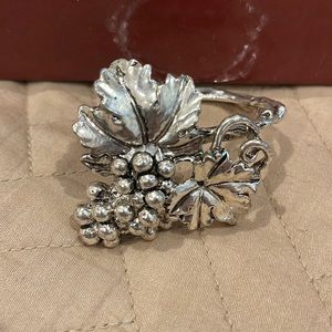 Arthur Court grape napkin rings - set of 4